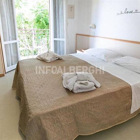 Hotel Paradiso Rimini Zewnętrze zdjęcie