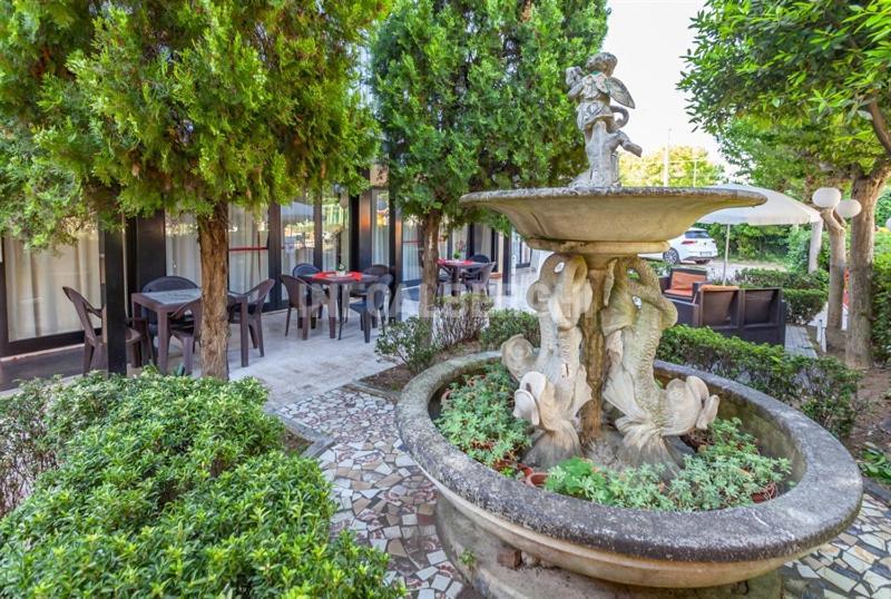 Hotel Paradiso Rimini Zewnętrze zdjęcie