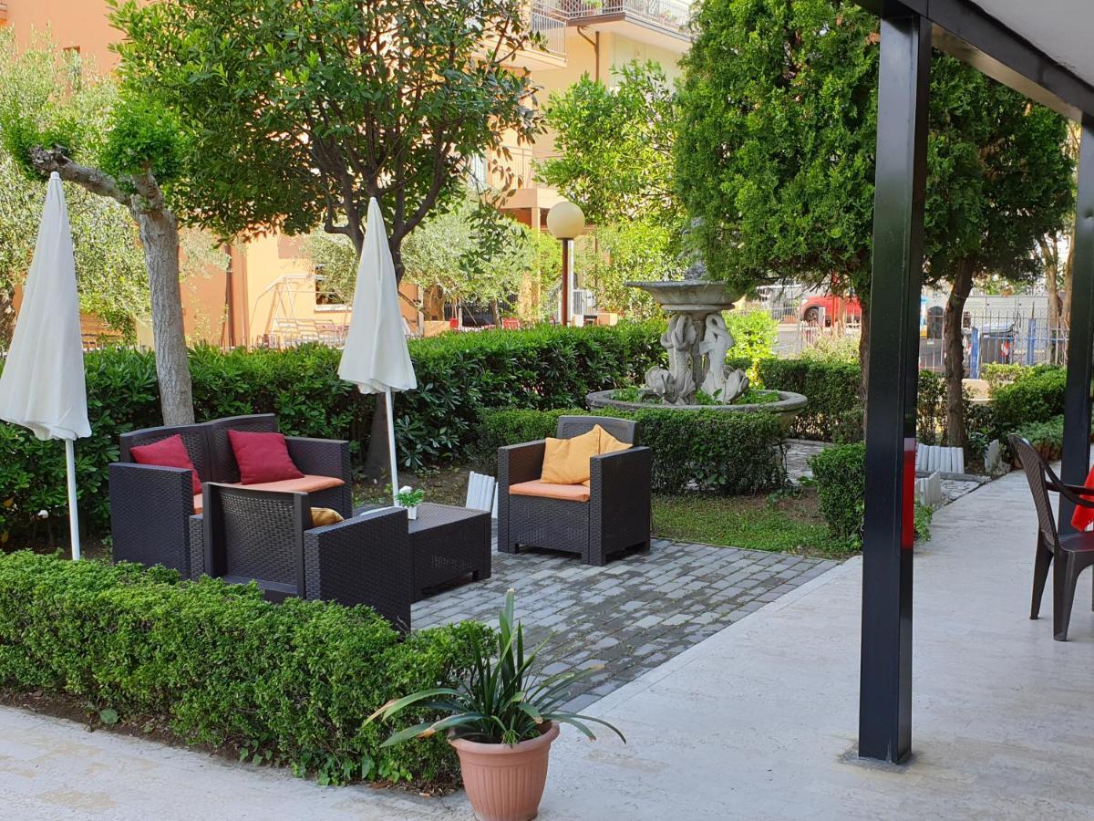 Hotel Paradiso Rimini Zewnętrze zdjęcie