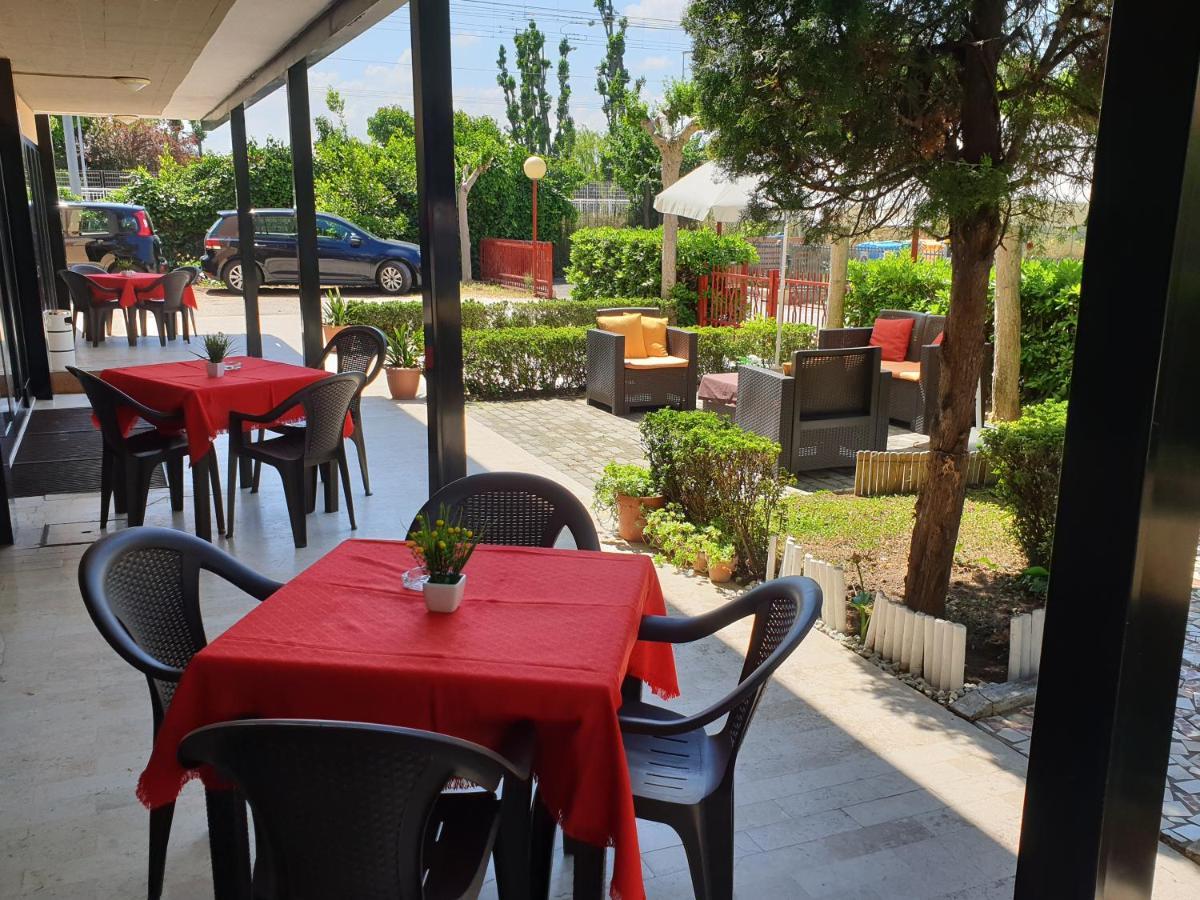 Hotel Paradiso Rimini Zewnętrze zdjęcie